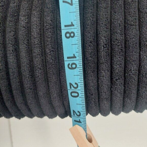 Manière De Voir Velvet Cropped Puffer Jacket Size 2 Black Luxe Parisian Chic EUC - Picture 9 of 13